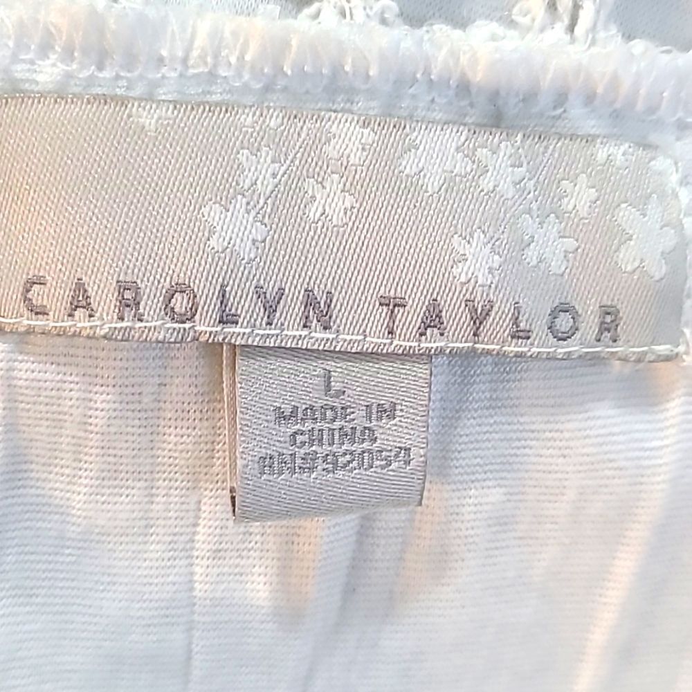Carolyn Taylor White Tunic Top, Wide Elastic Hem,  Embroidered Neckline, Large - Picture 9 of 10